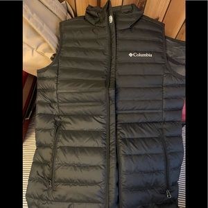 Columbia Mens Mckay Lake Down Vest